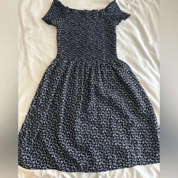 brandy melville off the shoulder dress Brandy Melville off the shoulder dress, Navy blue,